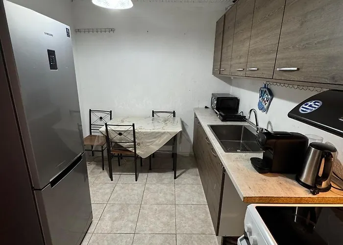 بيت للعطل Quiet Detached House Family-friendly *